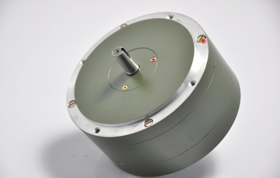 力矩電機(jī)控制器是否通用呢？